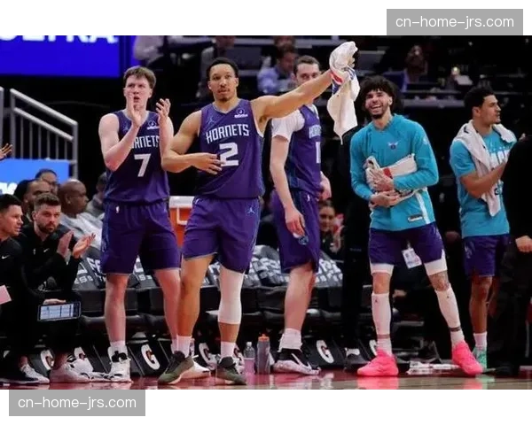 近十场攻防净效率马刺居首 黄蜂热火分列二三位